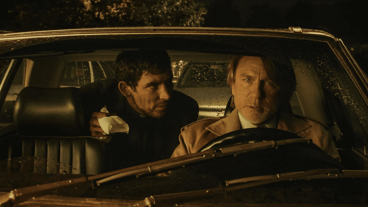 «Puñales por la espalda: De entre los muertos» (2005). Rian Johnson.
